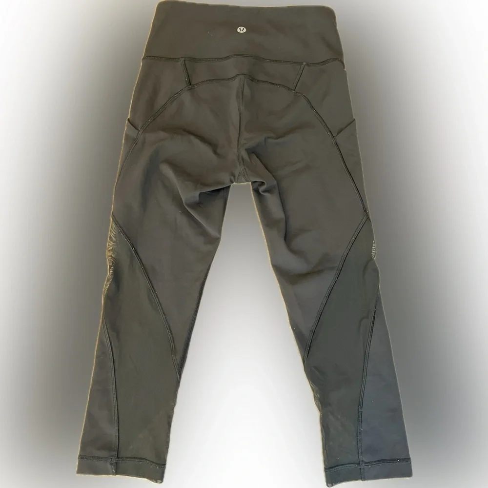 Lululemon Sweat Your Heart Out Black Crop Leggings Size 2